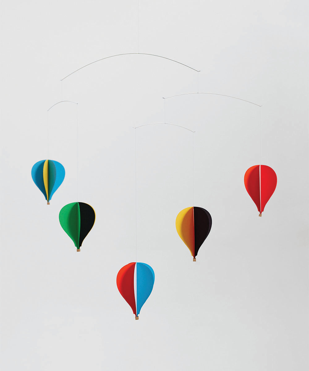 Le Balloon 5 colorful paper hot air balloon mobiles hang against a plain white background.